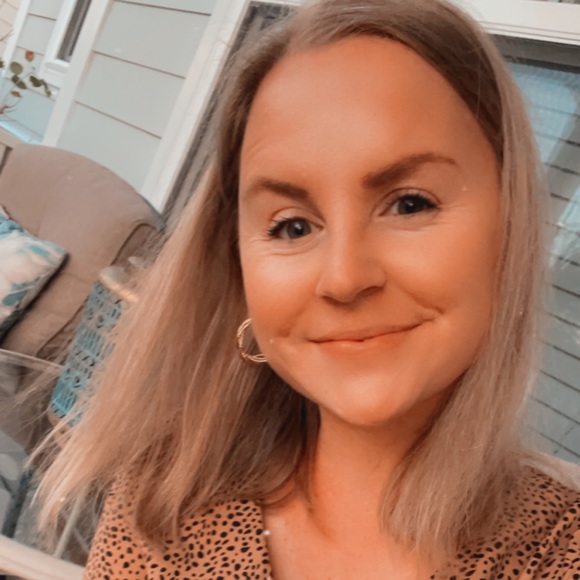 Meet your Posher, Brianna - Picture 1 of 1